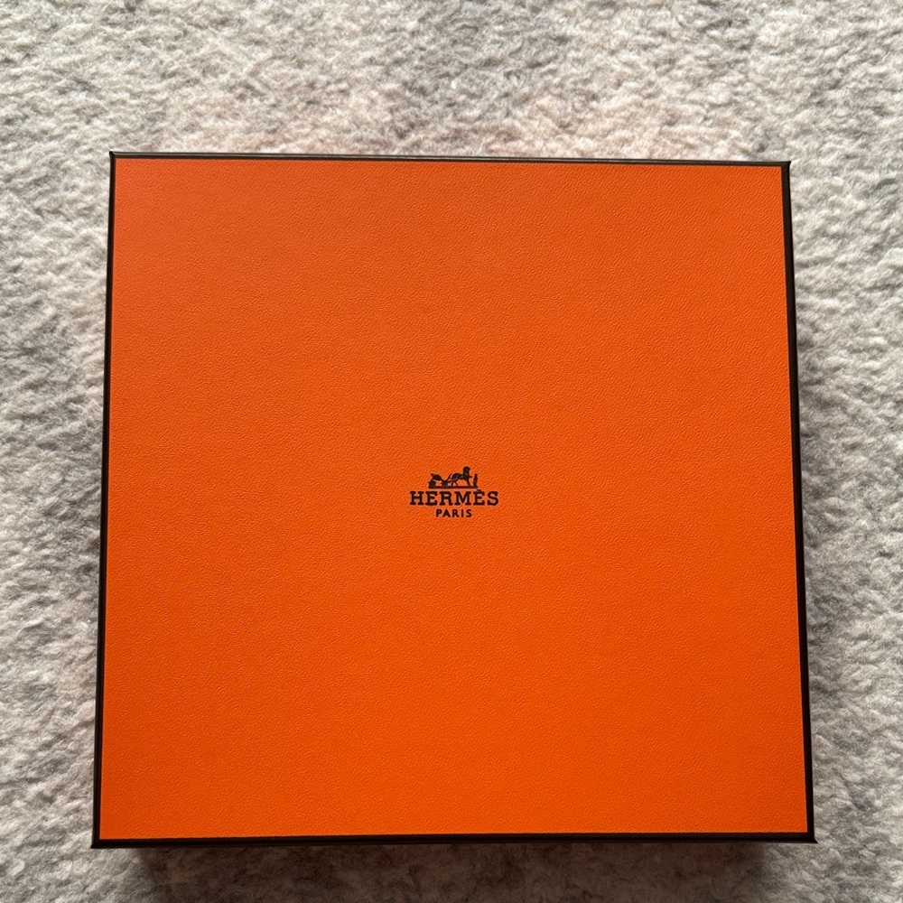 Hermès Orange Belt Box 8” x 8”